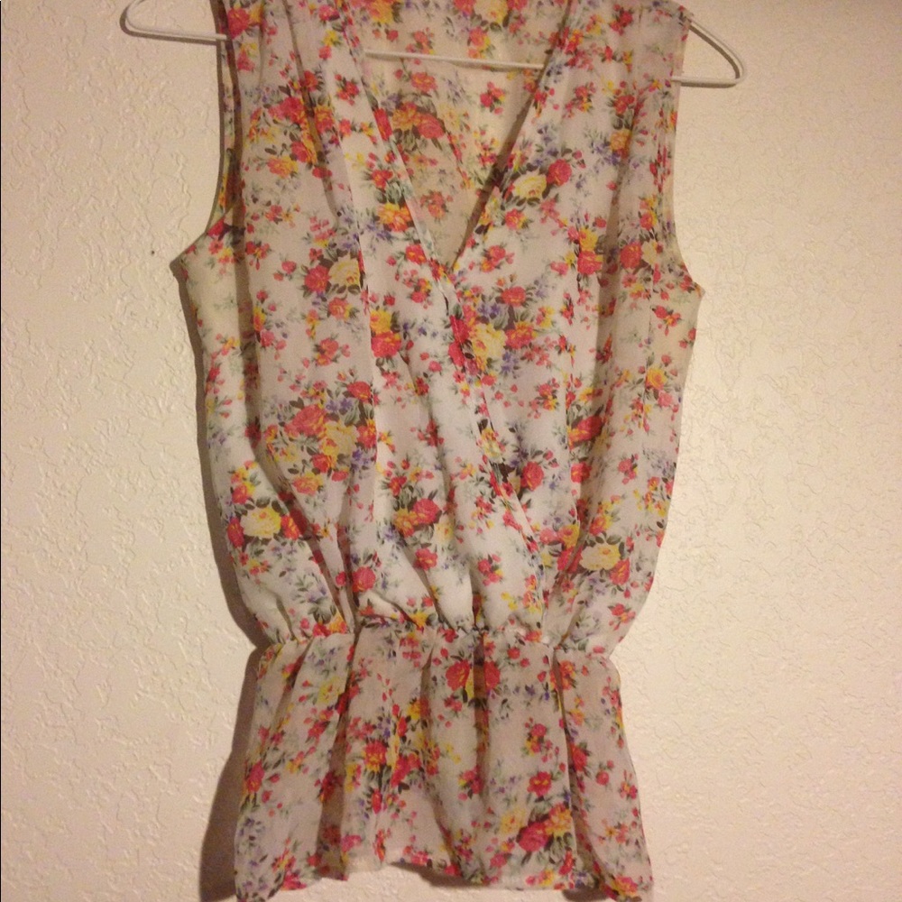 Gidani floral crossed tank top
